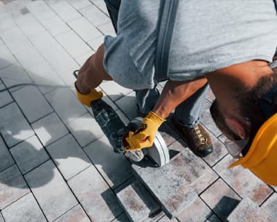 Exterior & Landscaping